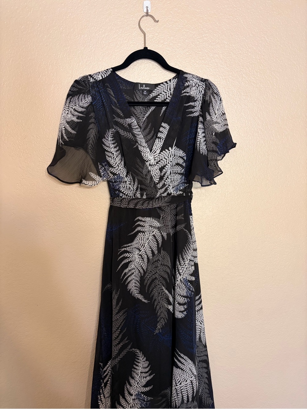 Lulu's Black Maxi Dress with White Fern Print